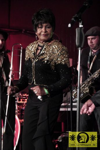 Yvonne Harrison (Jam) with Roy Panton and Jokerface 13. Dynamite Ska Festival - Felsenkeller, Leipzig 05. November 2016 (11).JPG